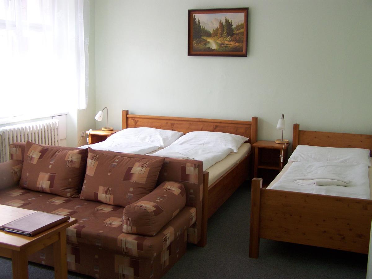 Hotel Pariz Jičín Стая снимка